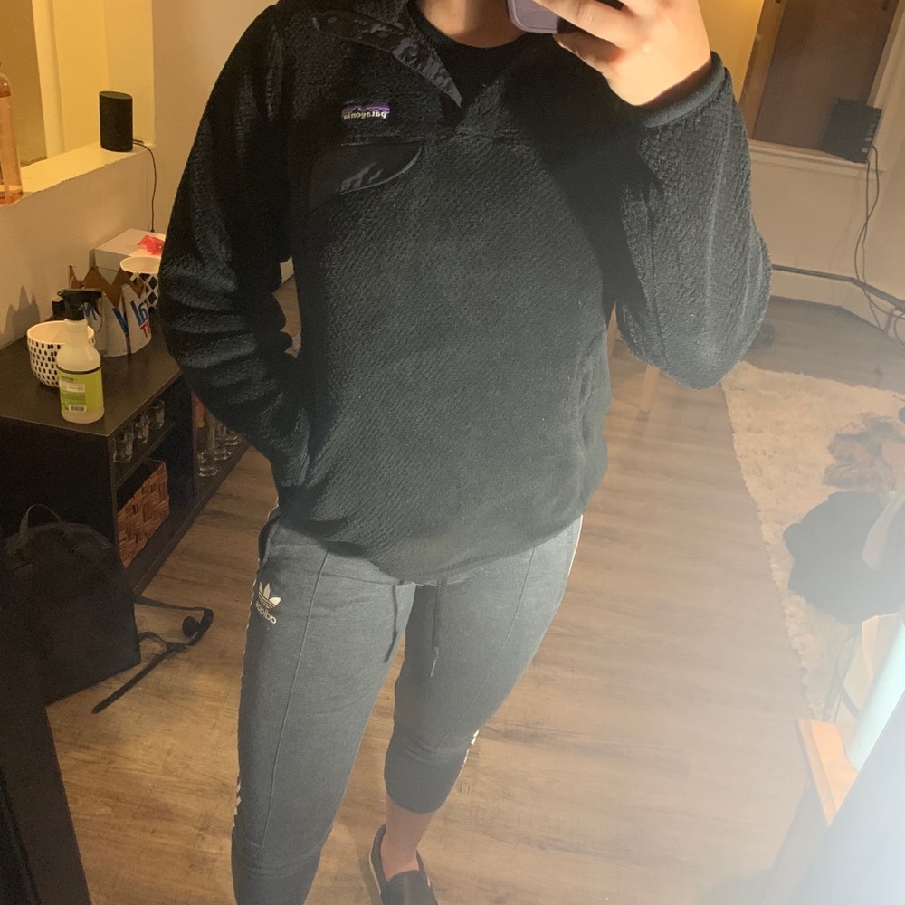 COPY - Black Fuzzy Patagonia